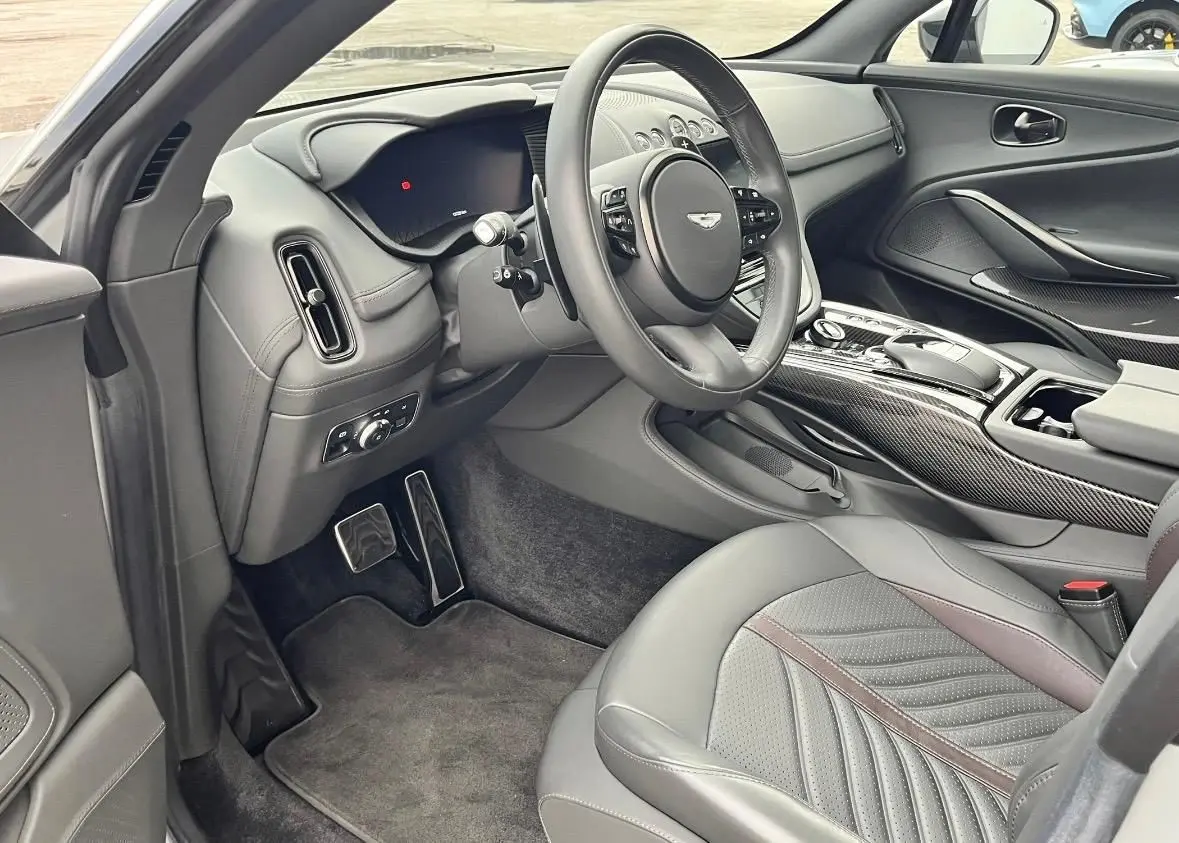 Aston Martin DBX 707 2026, exterior — Zurich Luxury Car Rental, Zurich. Aston Martin DBX 707 in Zurich The Aston Martin DBX 707, 2026, is available for rent in…
