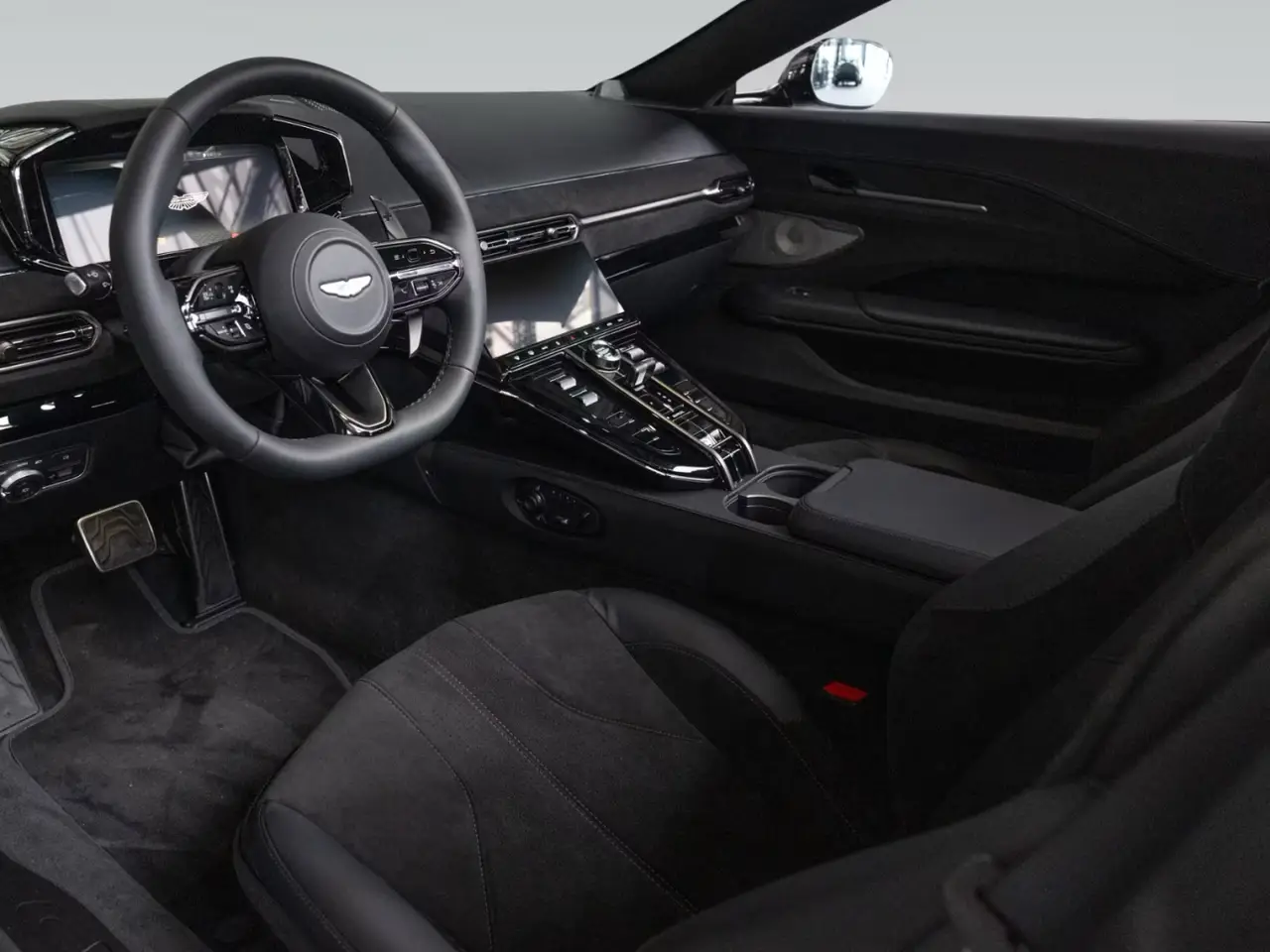 Aston Martin Vantage V8 Spider 2026, front view — Zurich Luxury Car Rental, Zurich. Aston Martin Vantage V8 Spider in Zurich The 2026 Aston Martin Vantage V8 Spider is…