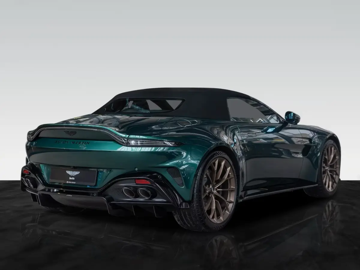 Aston Martin Vantage V8 Spider 2026, rear view — Zurich Luxury Car Rental, Zurich. Aston Martin Vantage V8 Spider in Zurich The 2026 Aston Martin Vantage V8 Spider is…