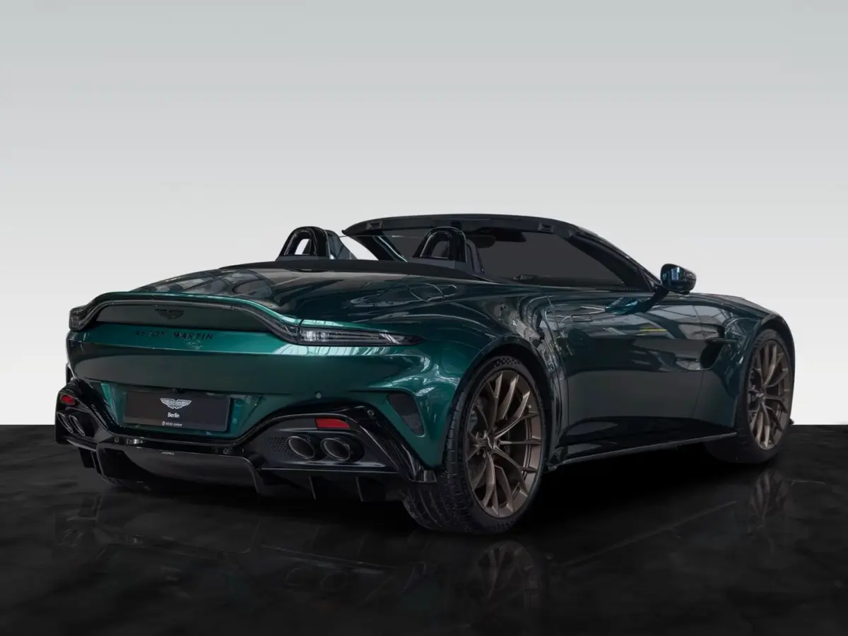 Aston Martin Vantage V8 Spider 2026, dashboard — Zurich Luxury Car Rental, Zurich. Aston Martin Vantage V8 Spider in Zurich The 2026 Aston Martin Vantage V8 Spider is…