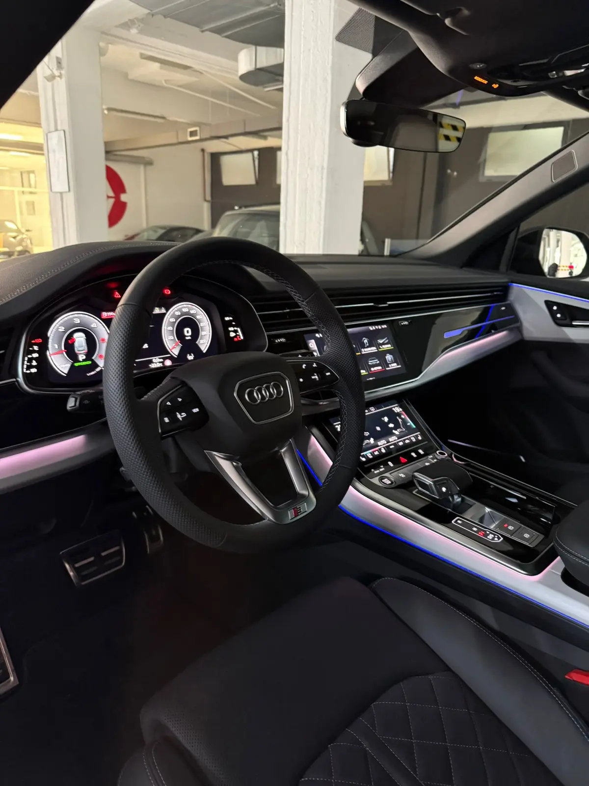 Audi Q8 2025, exterior — Zurich Luxury Car Rental, Zurich. Audi Q8 in Zurich The Audi Q8 2025 is available to rent in Zurich as a five-seat SUV with…
