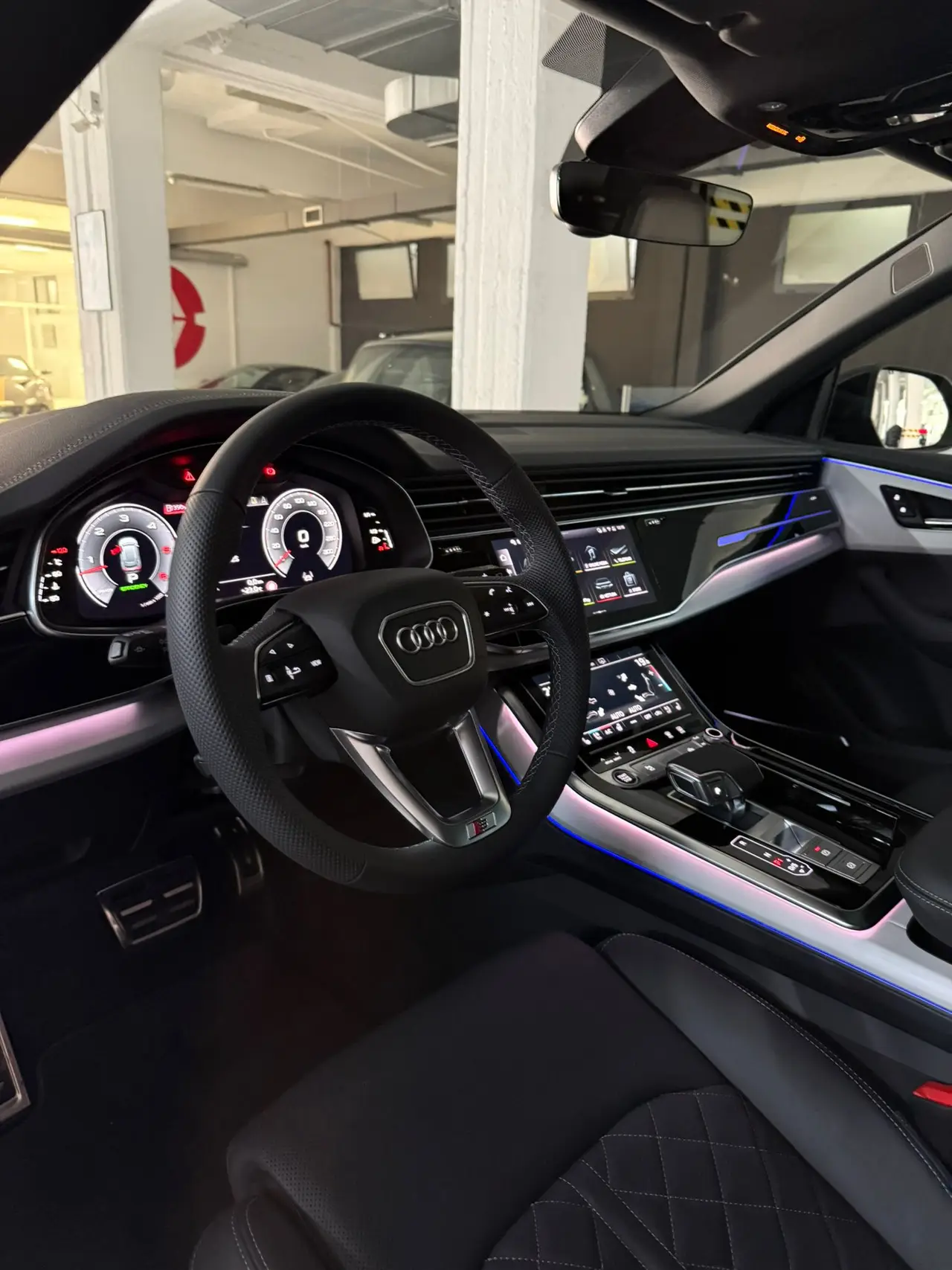 Audi Q8 2025, exterior — Zurich Luxury Car Rental, Zurich. Audi Q8 in Zurich The Audi Q8 2025 is available to rent in Zurich as a five-seat SUV with…