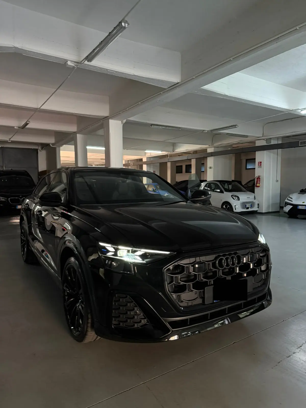 Audi Q8 2025, front view — Zurich Luxury Car Rental, Zurich. Audi Q8 in Zurich The Audi Q8 2025 is available to rent in Zurich as a five-seat SUV with…