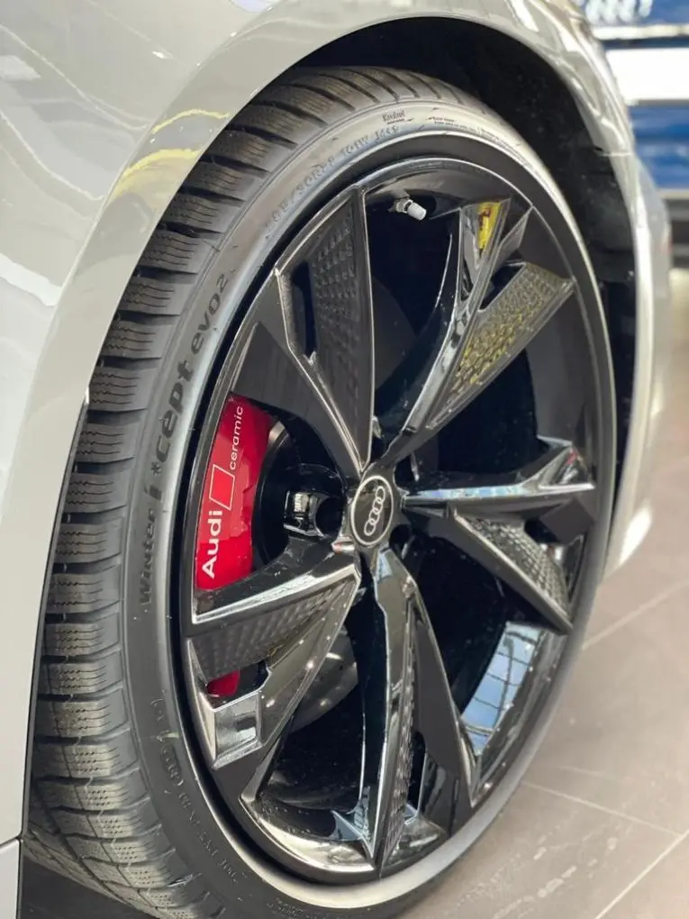 Audi RS6 Dynamic 2023, front view — Zurich Luxury Car Rental, Zurich. Audi RS6 Dynamic in Zurich The Audi RS6 Dynamic 2023 is available to rent in Zurich as a…