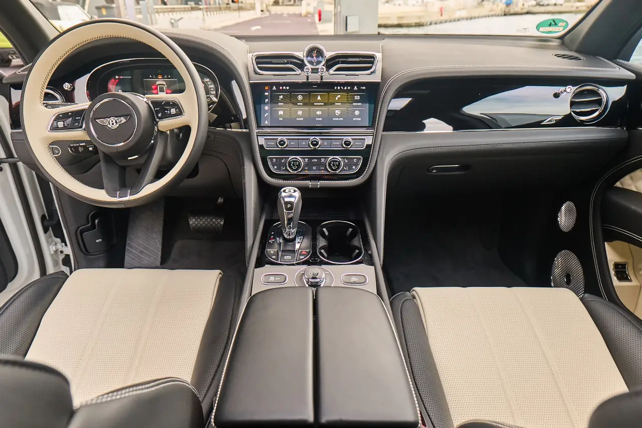 Bentley Bentayga V8-S 2024, dashboard — Zurich Luxury Car Rental, Zurich. Bentley Bentayga V8-S in Zurich The Bentley Bentayga V8-S 2024 is available for rental in…