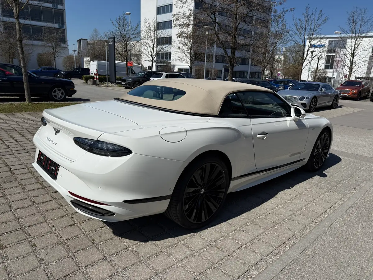 Bentley Continental GTC Speed 2025, exterior — Zurich Luxury Car Rental, Zurich. Bentley Continental GTC Speed in Zurich The Bentley Continental GTC Speed is available to…