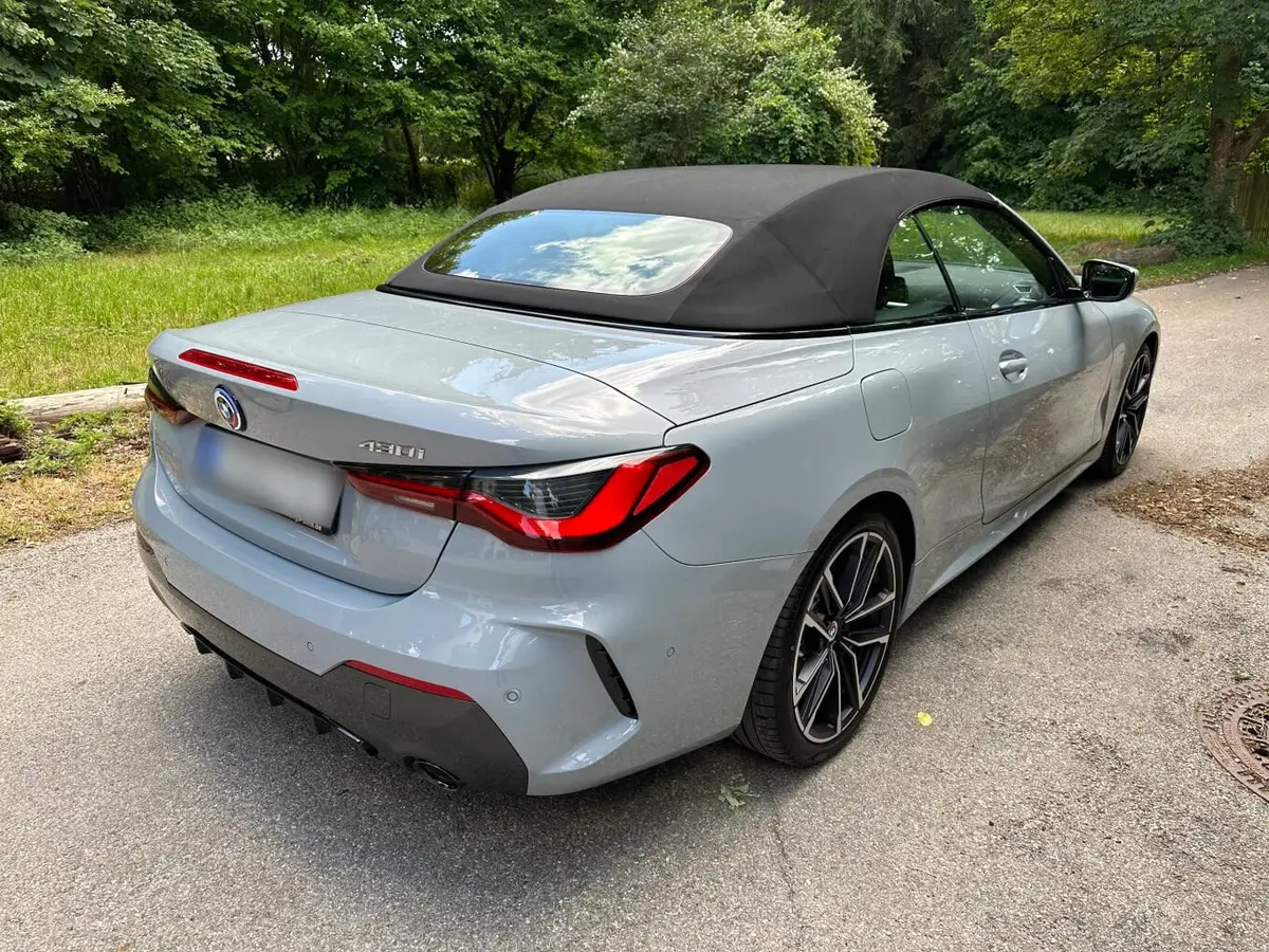 BMW 430i Cabrio 2023, front view — Zurich Luxury Car Rental, Zurich. BMW 430i Cabrio in Zurich The BMW 430i Cabrio 2023 is available to rent in Zurich as a…