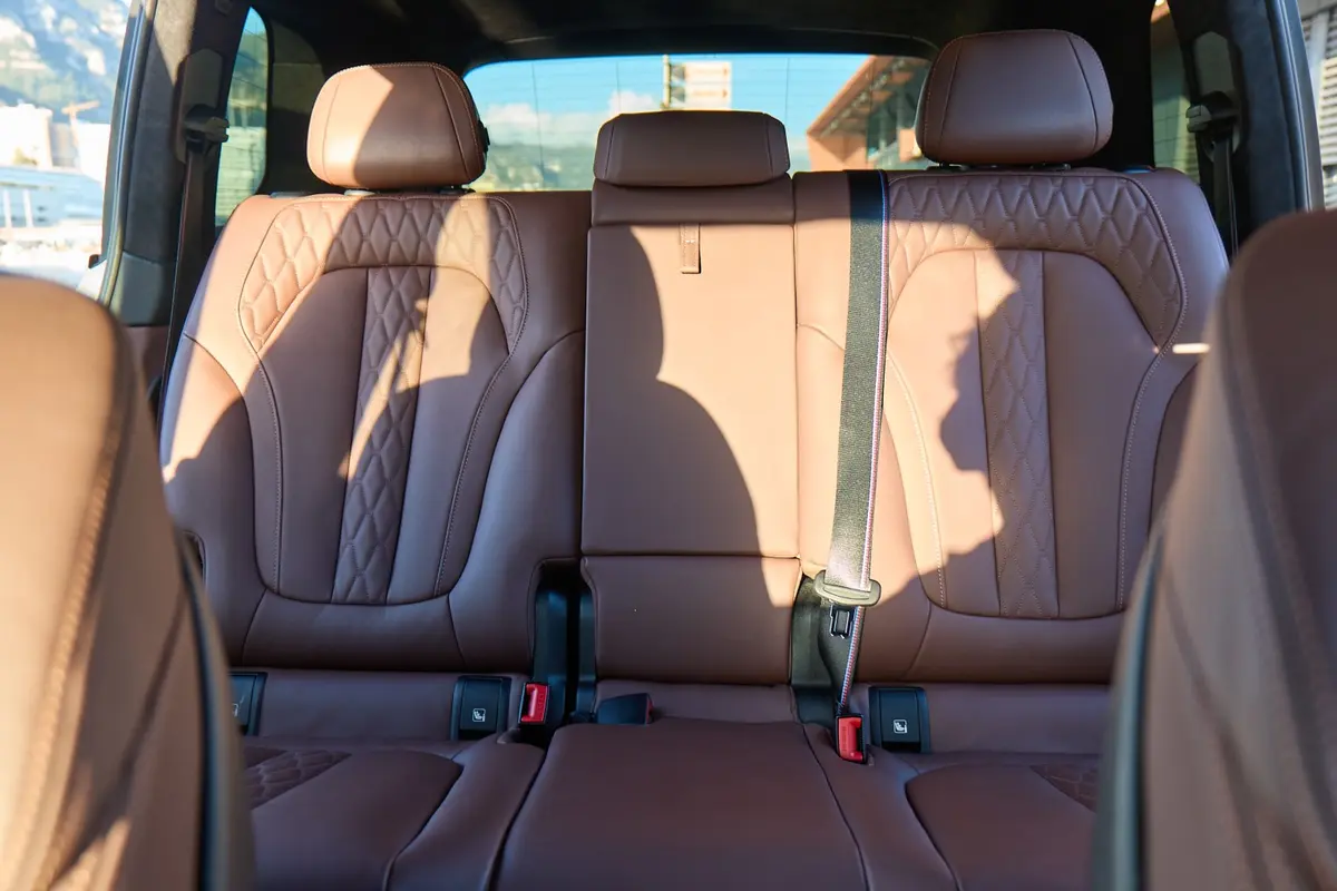 BMW X7 40d M 2024, dashboard — Zurich Luxury Car Rental, Zurich. BMW X7 40d M in Zurich The BMW X7 40d M is available to rent in Zurich as a seven-seat…