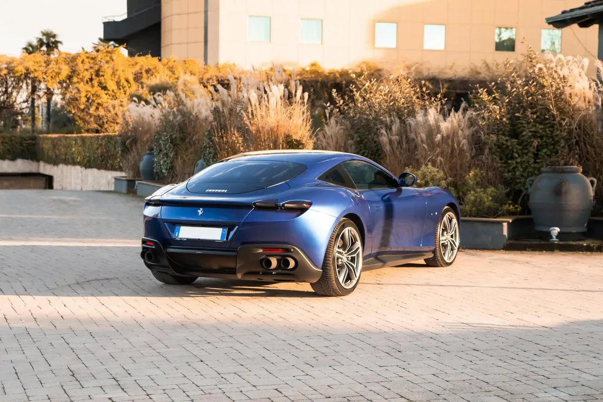 Ferrari Roma 2025, front view — Zurich Luxury Car Rental, Zurich. Ferrari Roma in Zurich The Ferrari Roma 2025 is offered for rental in Zurich as a…