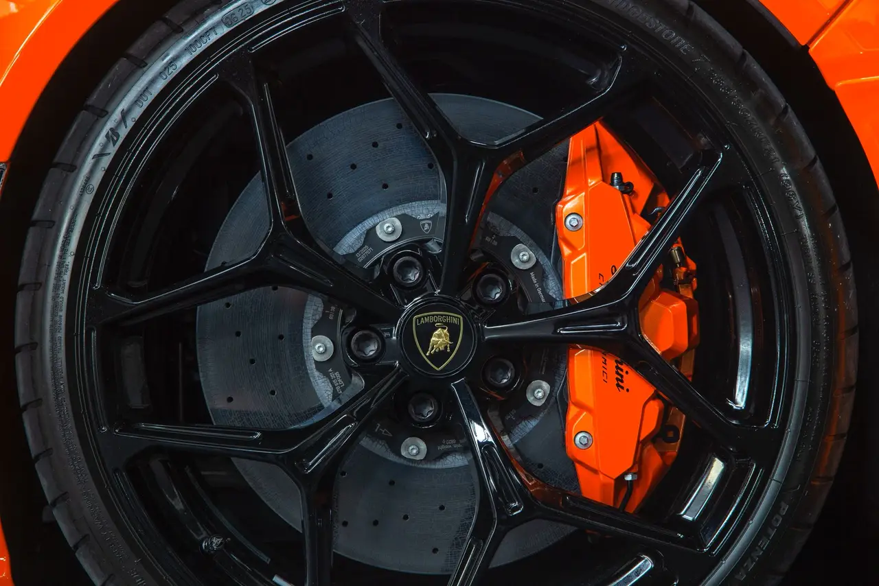 Lamborghini Revuelto 2026, exterior — Zurich Luxury Car Rental, Zurich. Lamborghini Revuelto in Zurich The Lamborghini Revuelto is available to rent in Zurich as…