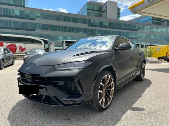 Lamborghini Urus S 2023 — Zurich Luxury Car Rental, Zurich