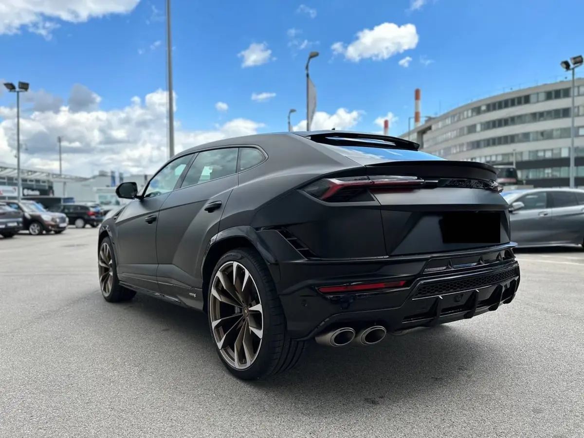 Lamborghini Urus S 2023, front view — Zurich Luxury Car Rental, Zurich. Lamborghini Urus S in Zurich The Lamborghini Urus S, year 2023, is available for rental…