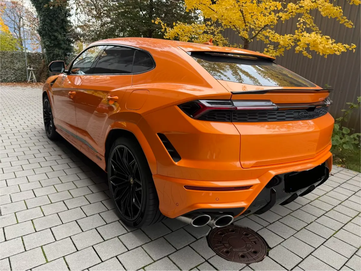 Lamborghini URUS SE 2025, exterior — Zurich Luxury Car Rental, Zurich. Lamborghini URUS SE in Zurich The Lamborghini URUS SE, model year 2025, is available for…