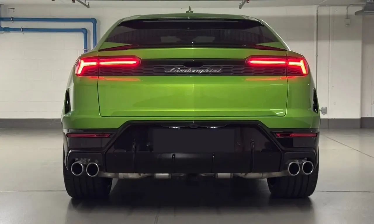 Lamborghini Urus SE 2026, rear view — Zurich Luxury Car Rental, Zurich. Lamborghini Urus SE in Zurich The Lamborghini Urus SE, offered here as a 2026 model, is…