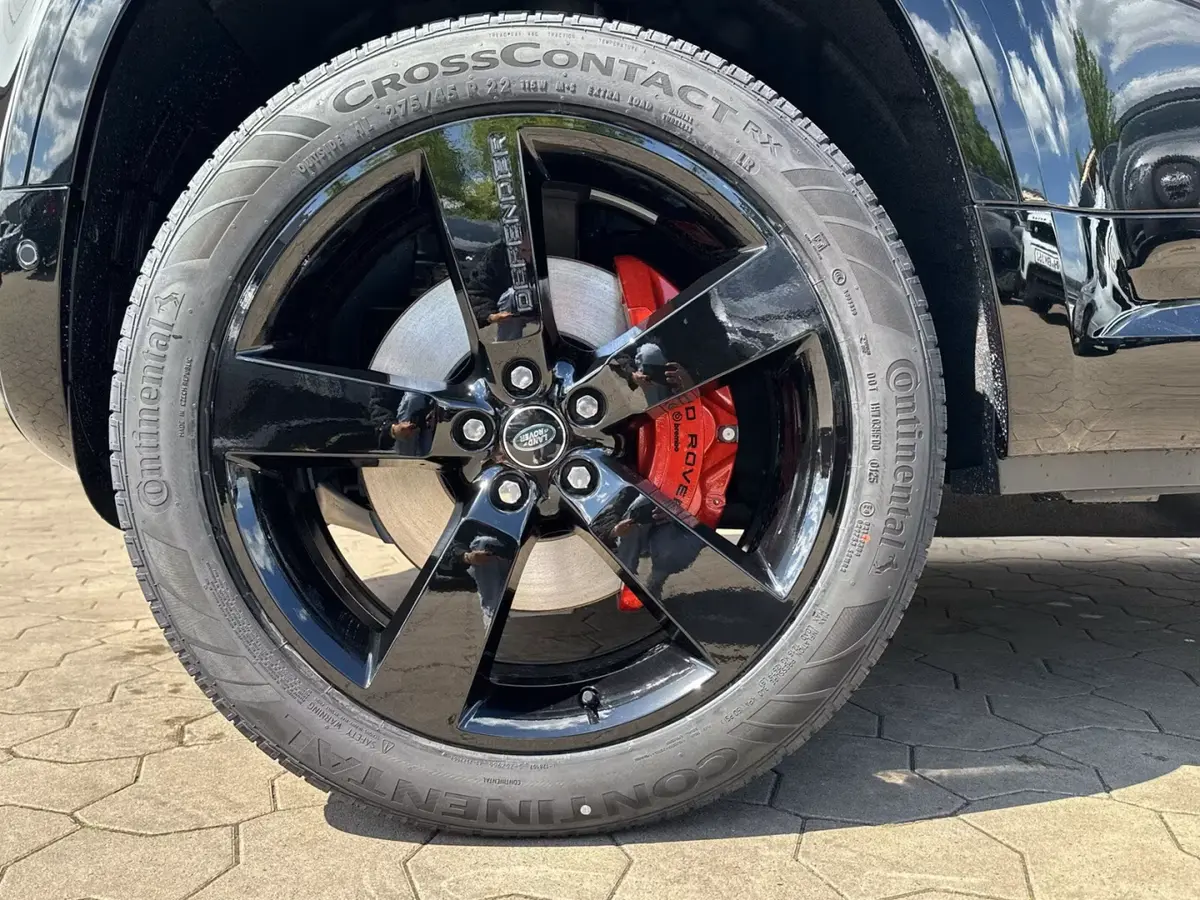 Land Rover Defender 2024, exterior — Zurich Luxury Car Rental, Zurich. Land Rover Defender in Zurich The Land Rover Defender 2024 is available for rental in…