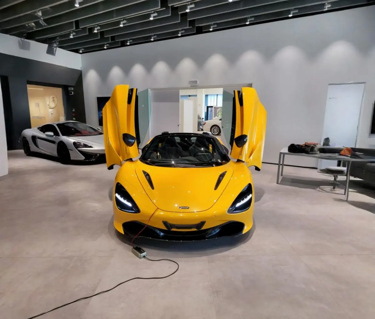 McLaren 720S Spider 2022, exterior — Zurich Luxury Car Rental, Zurich. McLaren 720S Spider in Zurich The McLaren 720S Spider is available to rent in Zurich as a…