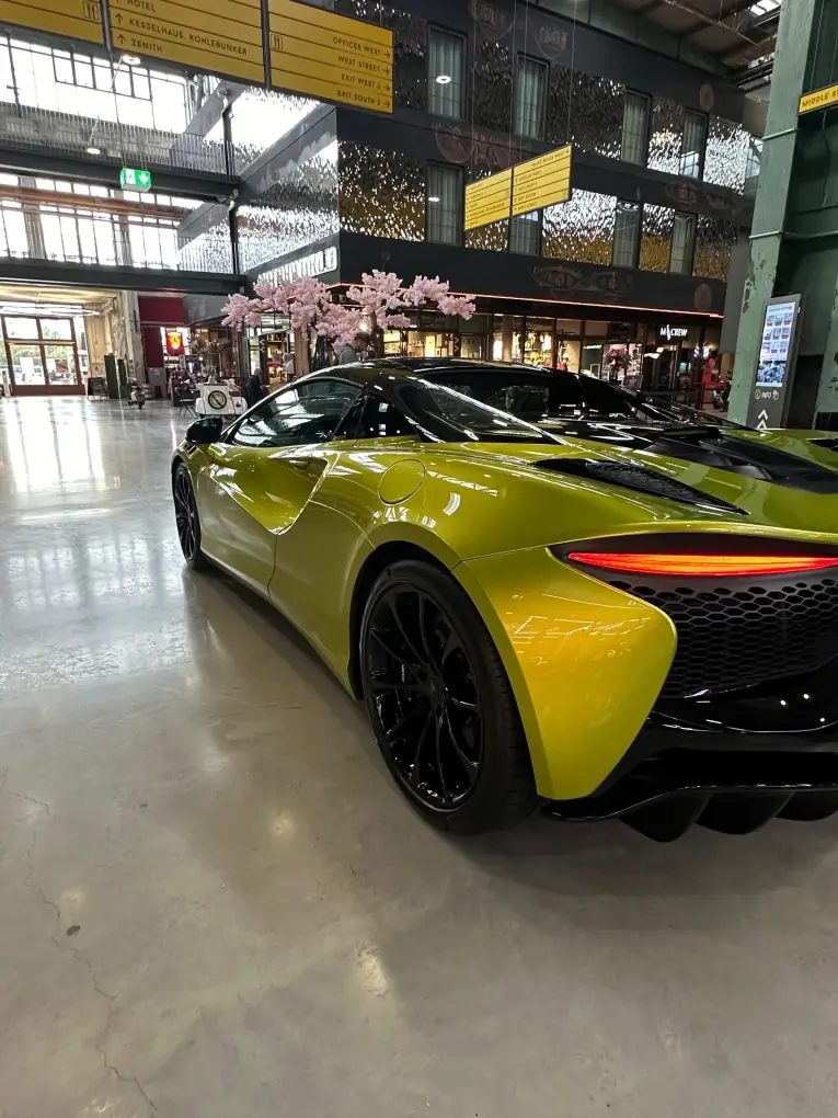 McLaren Artura Spider 2024, exterior — Zurich Luxury Car Rental, Zurich. McLaren Artura Spider in Zurich The McLaren Artura Spider is available for hire in Zurich…
