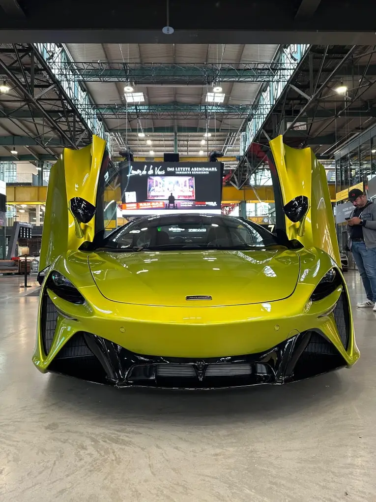 McLaren Artura Spider 2024 — Zurich Luxury Car Rental, Zurich. McLaren Artura Spider in Zurich The McLaren Artura Spider is available for hire in Zurich…