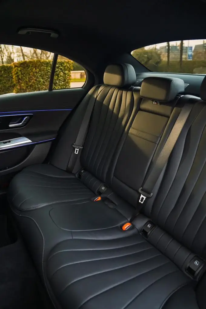 Mercedes Benz E-klasse 220d Premium Plus 2026, interior — Zurich Luxury Car Rental, Zurich. Mercedes Benz E-klasse 220d Premium Plus in Zurich The Mercedes Benz E-klasse 220d…