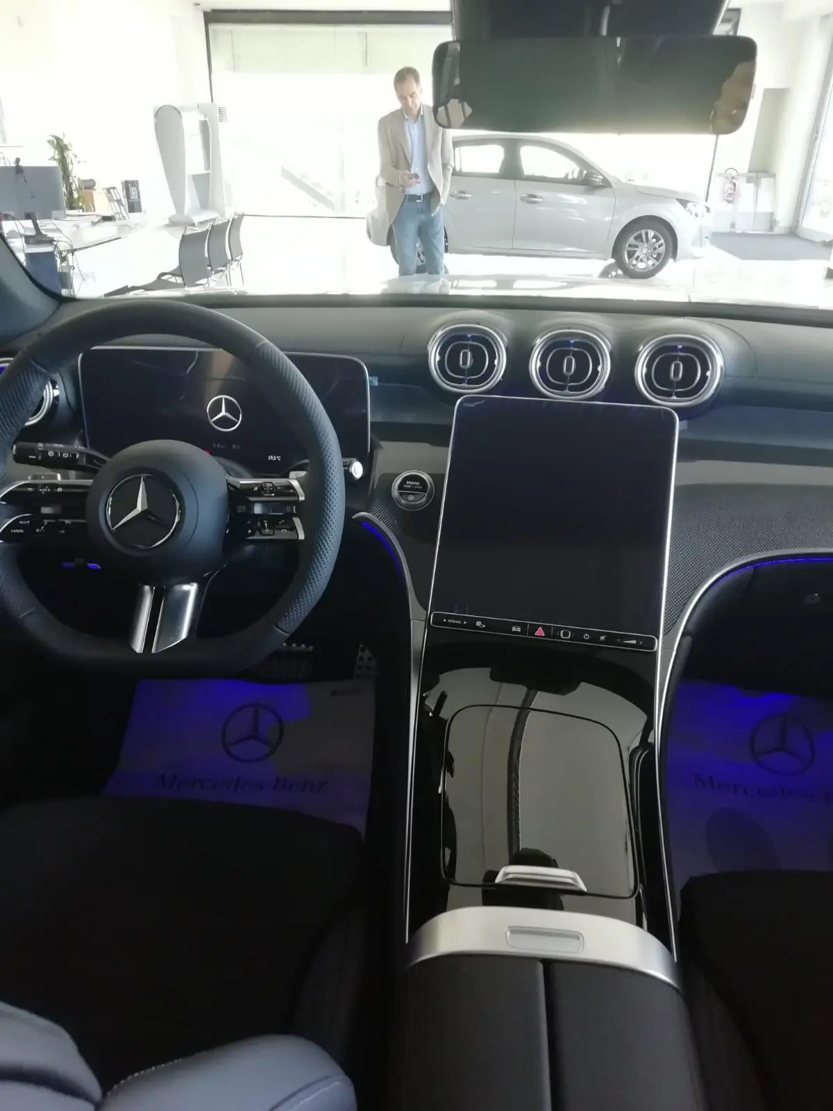 Mercedes Benz GLC 2025, exterior — Zurich Luxury Car Rental, Zurich. Mercedes Benz GLC in Zurich The Mercedes Benz GLC is available for rental in Zurich as a…