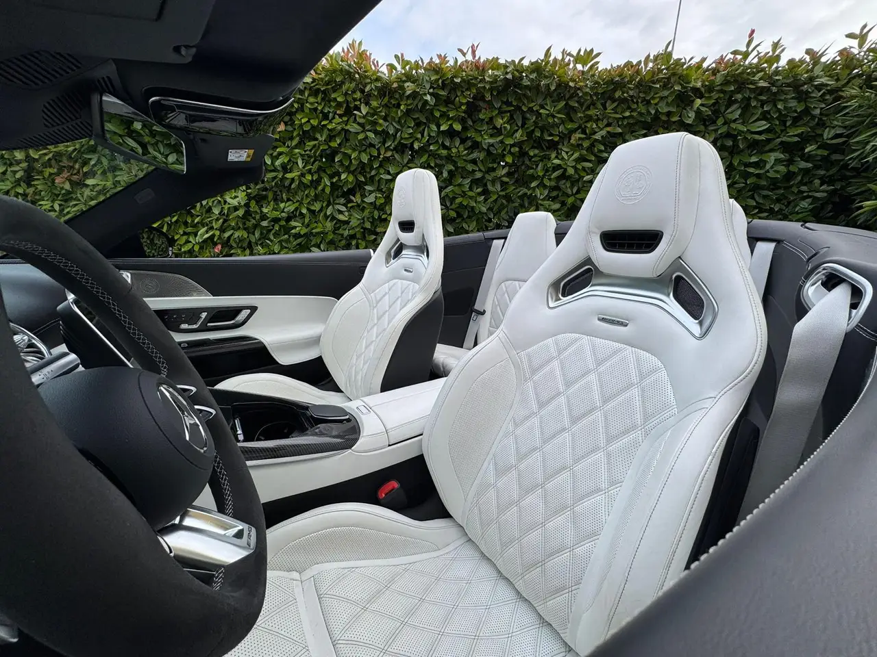 Mercedes Benz SL 63 AMG 2025, exterior — Zurich Luxury Car Rental, Zurich. Mercedes Benz SL 63 AMG in Zurich The Mercedes Benz SL 63 AMG is available for rental in…