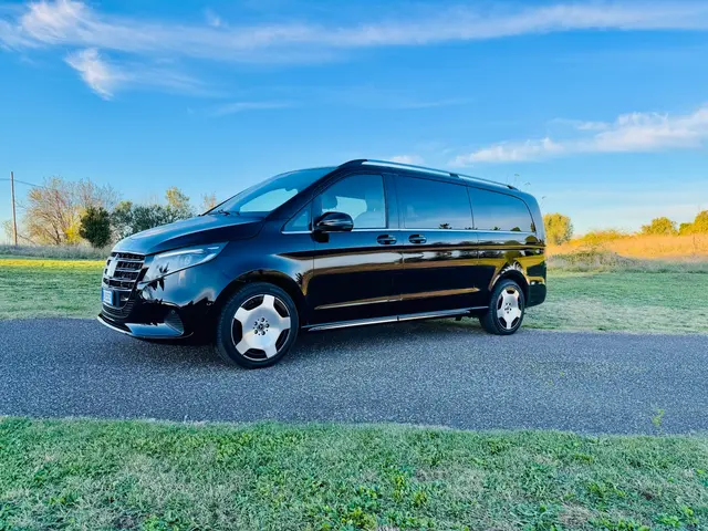 Mercedes Benz V300 4x4 XL Exclusive 7 seats 2025 — Zurich Luxury Car Rental, Zurich