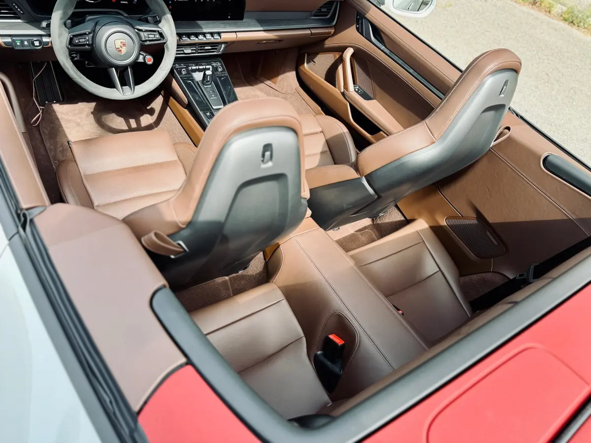 Porsche 992.2 Carrera 4 GTS Cabrio 2025, side profile — Zurich Luxury Car Rental, Zurich. Porsche 992.2 Carrera 4 GTS Cabrio in Zurich The Porsche 992.2 Carrera 4 GTS Cabrio is…