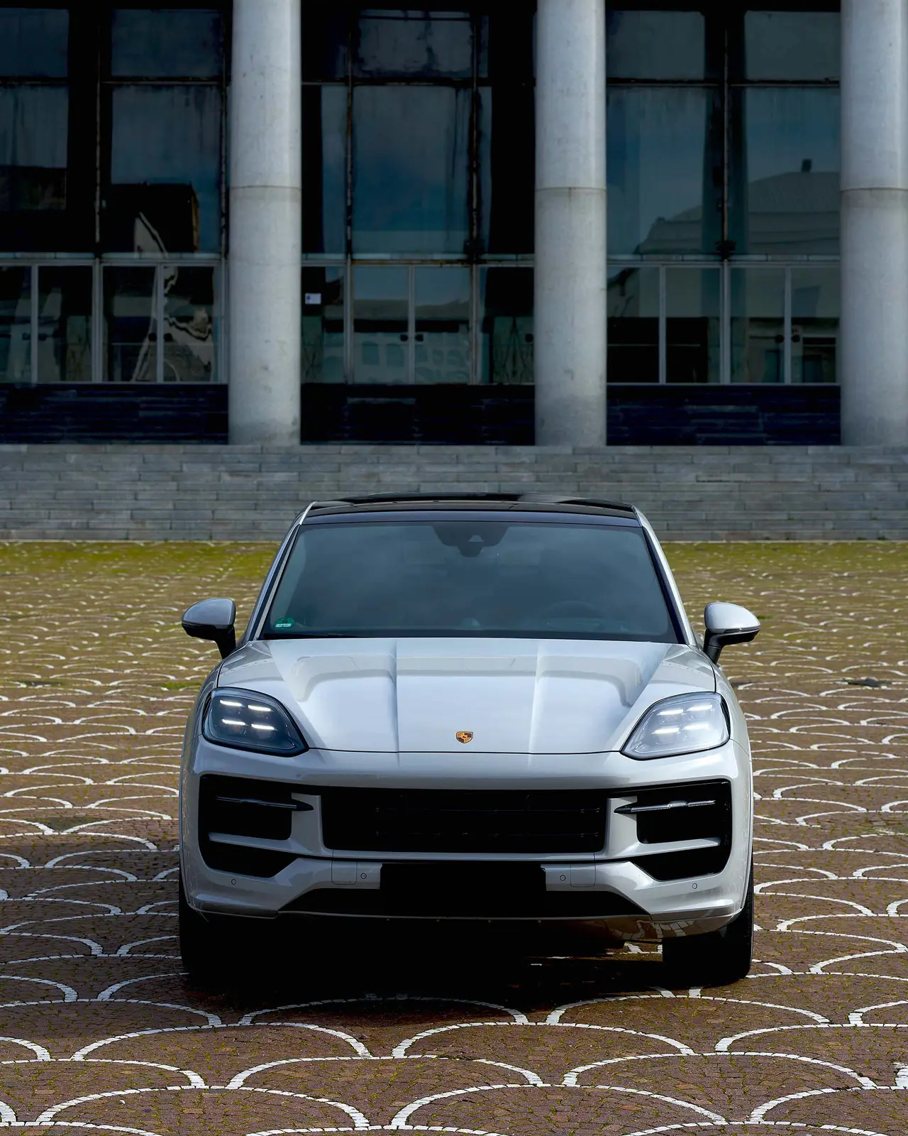 Porsche Cayenne 2025 — Zurich Luxury Car Rental, Zurich. Porsche Cayenne in Zurich The Porsche Cayenne 2025 is available for rental in Zurich as a…