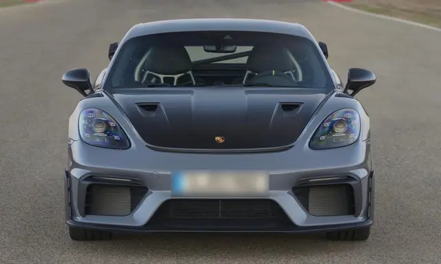 Porsche GT4 RS 2024 — Zurich Luxury Car Rental, Zurich