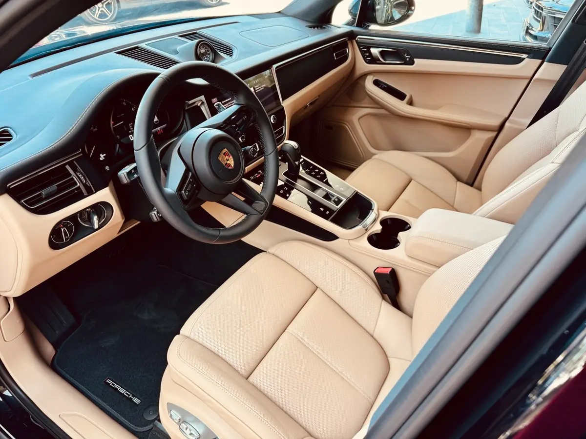 Porsche Macan 2024, front view — Zurich Luxury Car Rental, Zurich. Porsche Macan in Zurich The Porsche Macan 2024 is available for rental in Zurich as a…