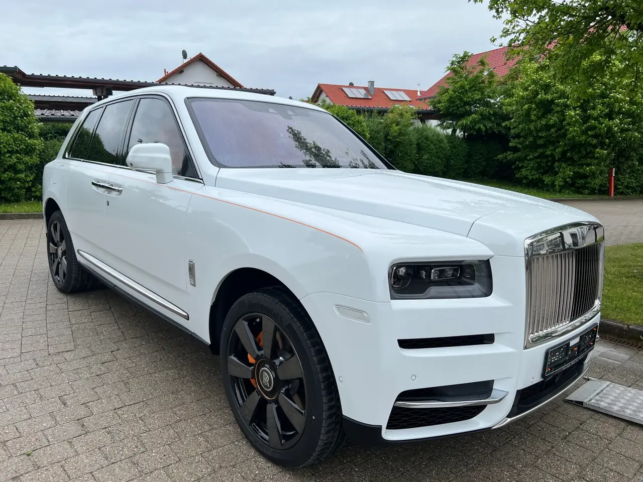 Rolls-Royce Cullinan 2022, interior — Zurich Luxury Car Rental, Zurich. Rolls-Royce Cullinan in Zurich The Rolls-Royce Cullinan is available to rent in Zurich…