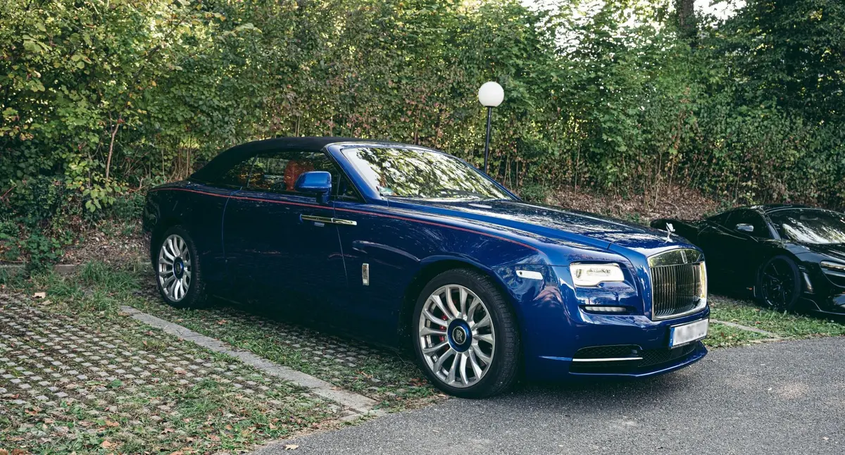 Rolls-Royce Dawn 2022 — Zurich Luxury Car Rental, Zurich. Rolls-Royce Dawn in Zurich The Rolls-Royce Dawn 2022 is available for rental in Zurich,…