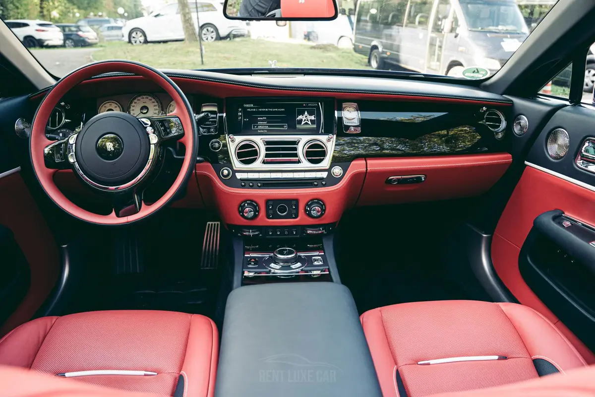 Rolls-Royce Dawn 2022, exterior — Zurich Luxury Car Rental, Zurich. Rolls-Royce Dawn in Zurich The Rolls-Royce Dawn 2022 is available for rental in Zurich,…