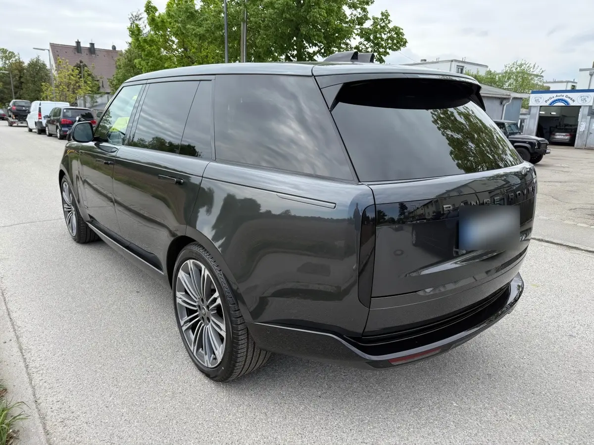 Rover Range Rover Autobiography D350 7s 2025, exterior — Zurich Luxury Car Rental, Zurich. Rover Range Rover Autobiography D350 7s in Zurich The Rover Range Rover Autobiography…
