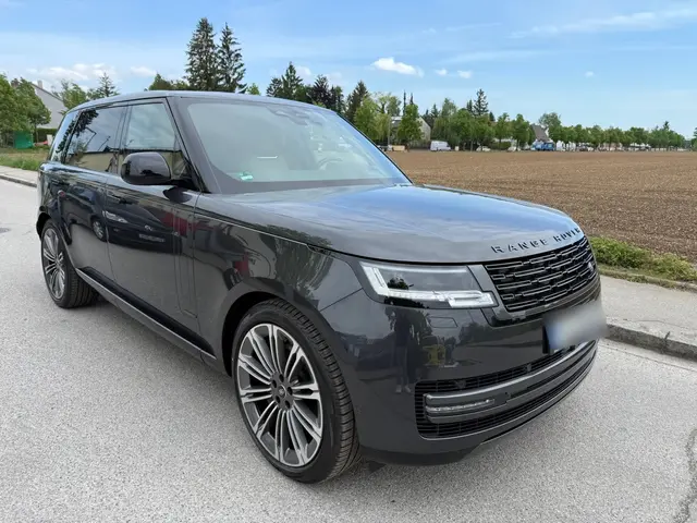 Rover Range Rover Autobiography D350 7s 2025 — Zurich Luxury Car Rental, Zurich